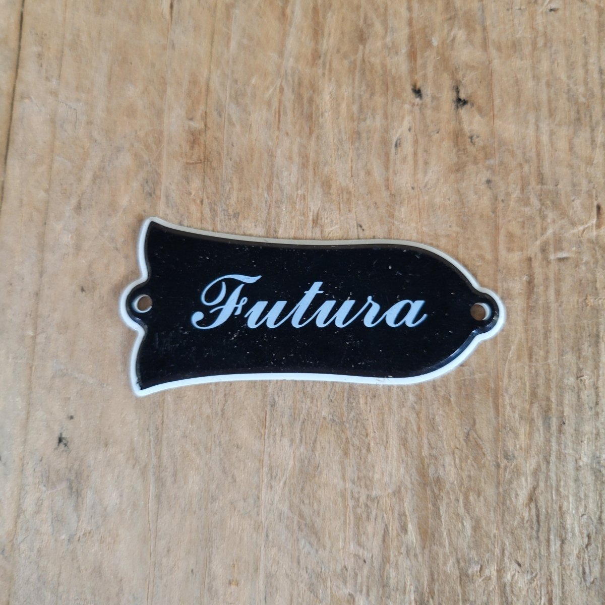 Gibson 1980s Futura Truss Rod Cover Very Good - Mahar's Vintage Guitars