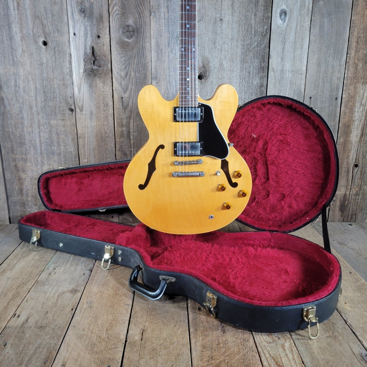 Gibson 1982 ES-335 Dot Reissue Blonde Mint - Mahar's Vintage Guitars