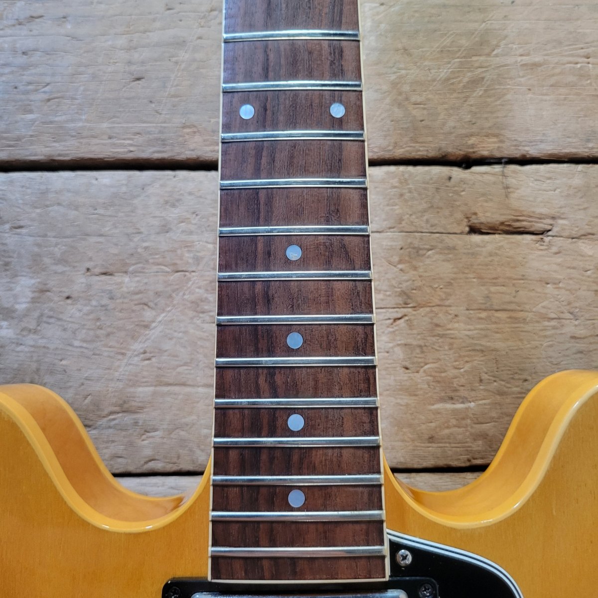 Gibson 1982 ES-335 Dot Reissue Blonde Mint - Mahar's Vintage Guitars