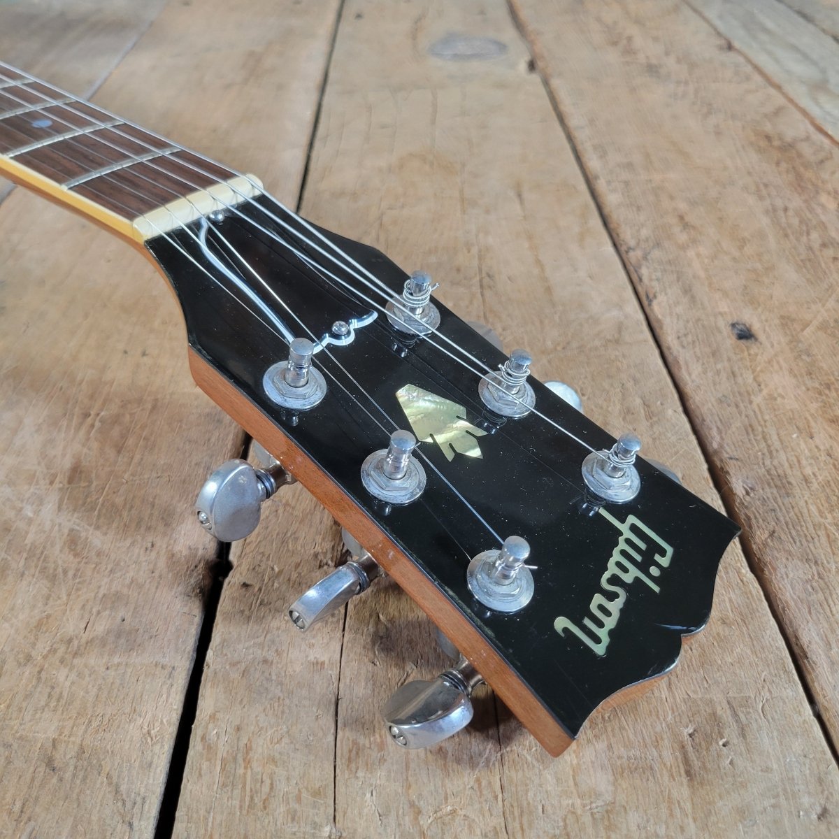 Gibson 1982 ES-335 Dot Reissue Blonde Mint - Mahar's Vintage Guitars