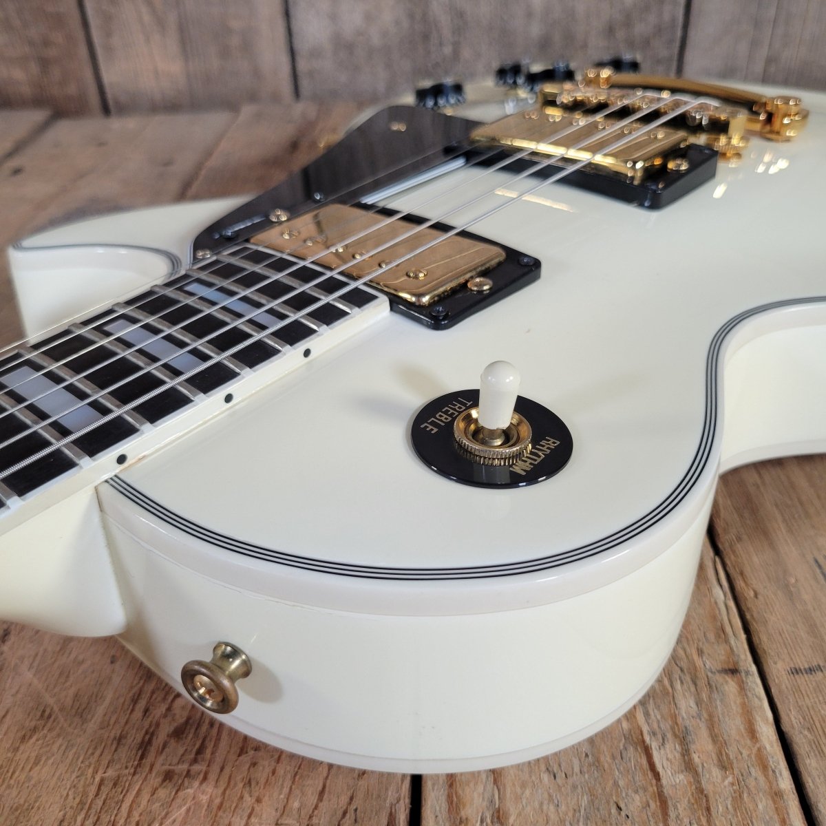 Gibson 1989 Les Paul Custom Alpine White w/ Original Case Near Mint - Mahar's Vintage Guitars