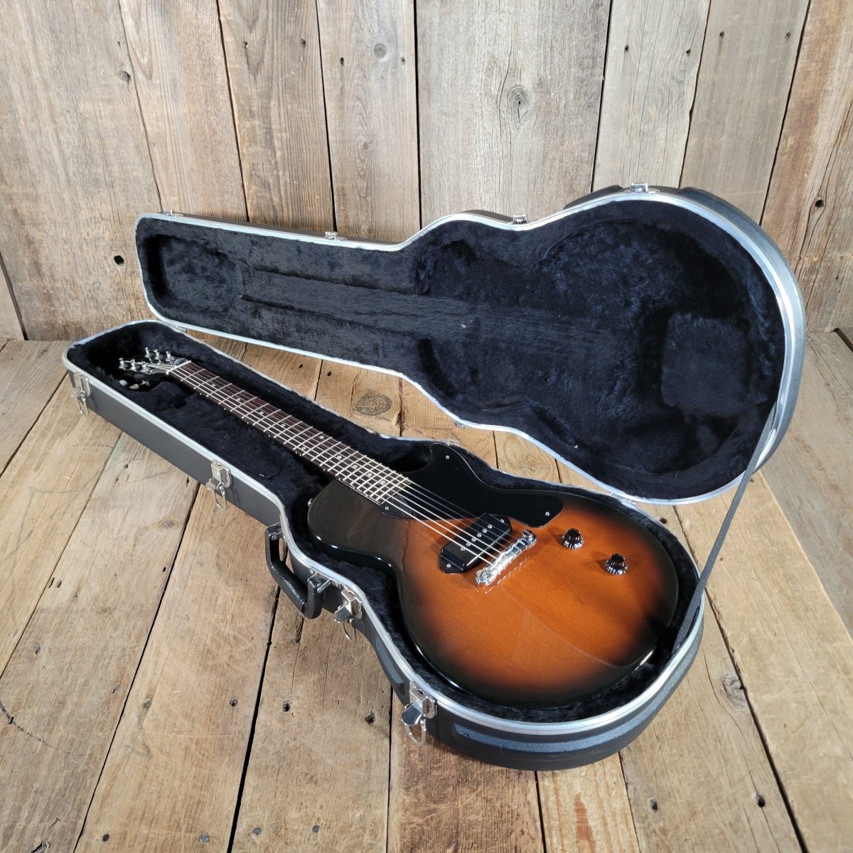 Gibson 2002 Les Paul Junior Sunburst w/ Hard Case Excellent - Mahar's Vintage Guitars