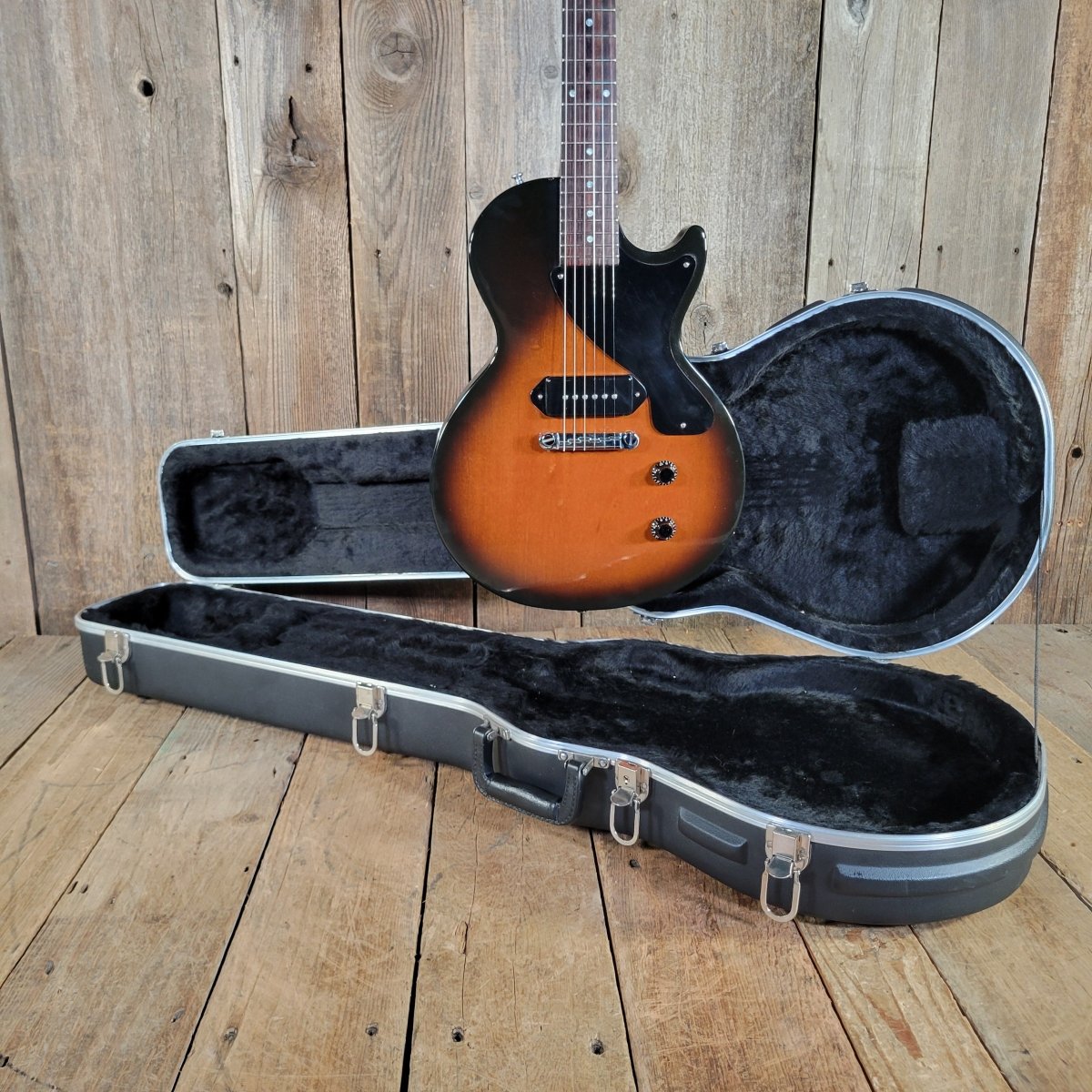 Gibson 2002 Les Paul Junior Sunburst w/ Hard Case Excellent - Mahar's Vintage Guitars