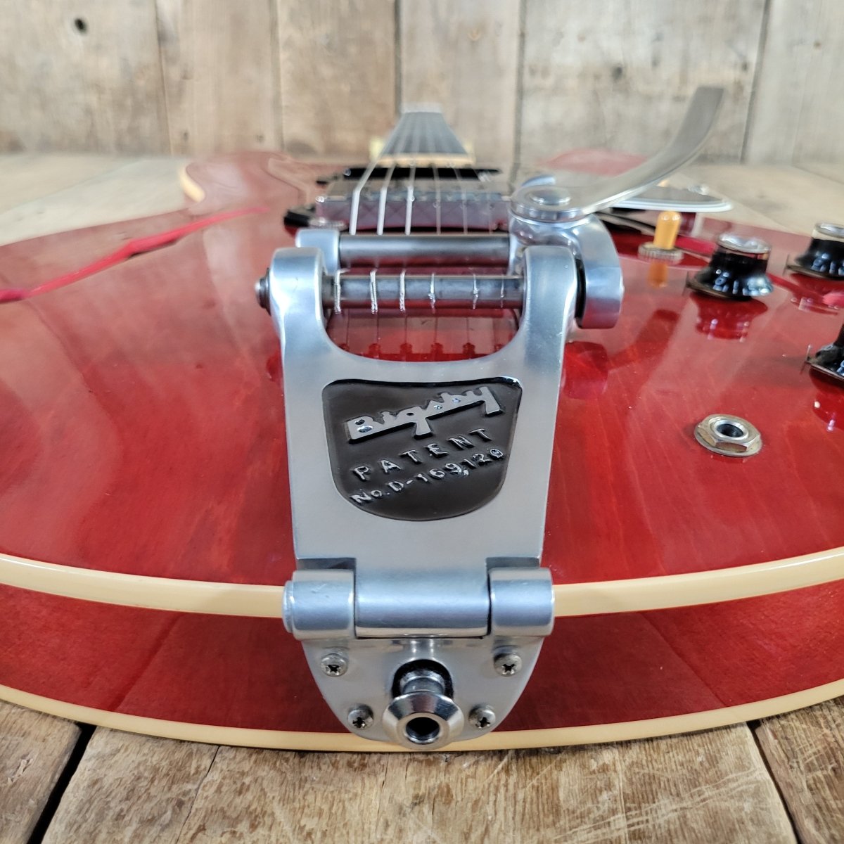 Gibson 2012 Memphis ES - 330 1959 VOS Vintage Cherry Factory Bigsby - Mahar's Vintage Guitars