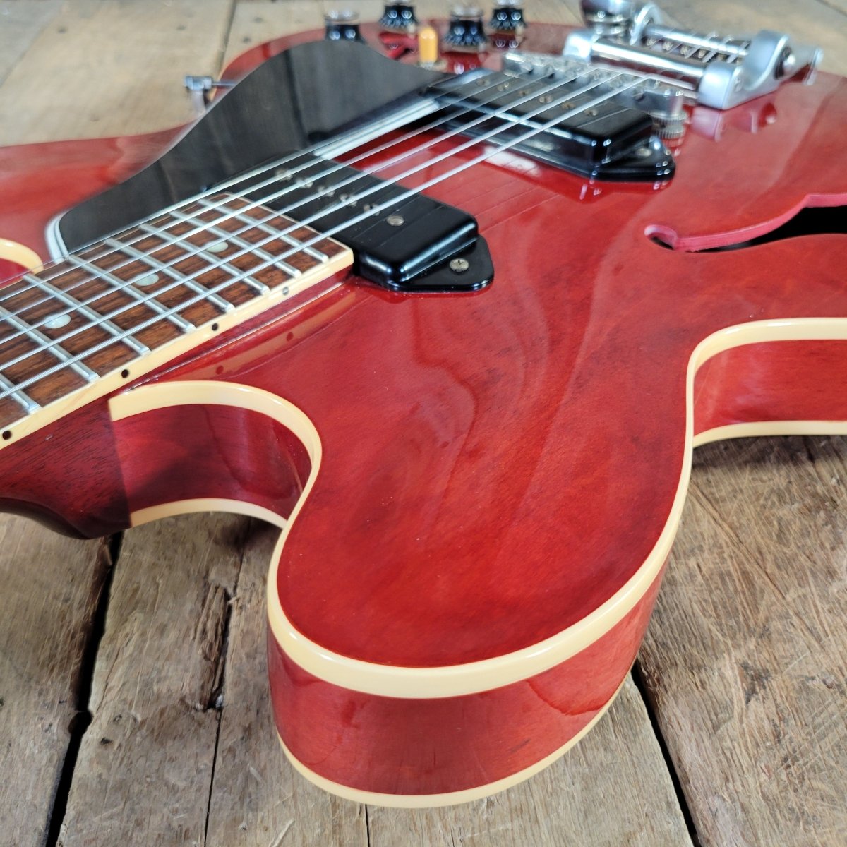 Gibson 2012 Memphis ES - 330 1959 VOS Vintage Cherry Factory Bigsby - Mahar's Vintage Guitars