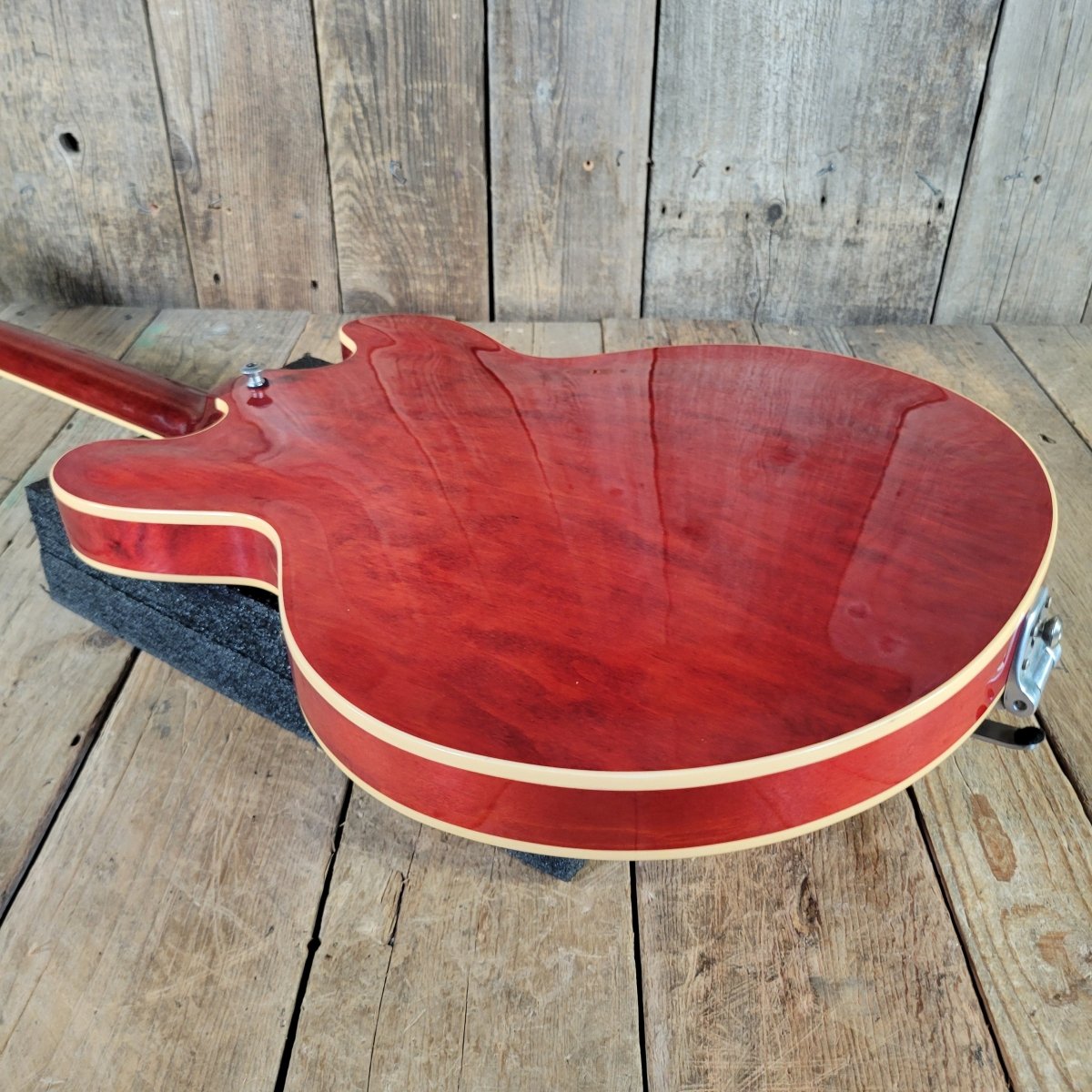 Gibson 2012 Memphis ES - 330 1959 VOS Vintage Cherry Factory Bigsby - Mahar's Vintage Guitars