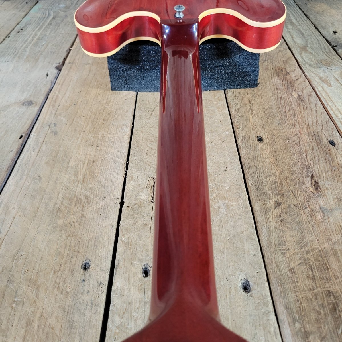 Gibson 2012 Memphis ES - 330 1959 VOS Vintage Cherry Factory Bigsby - Mahar's Vintage Guitars