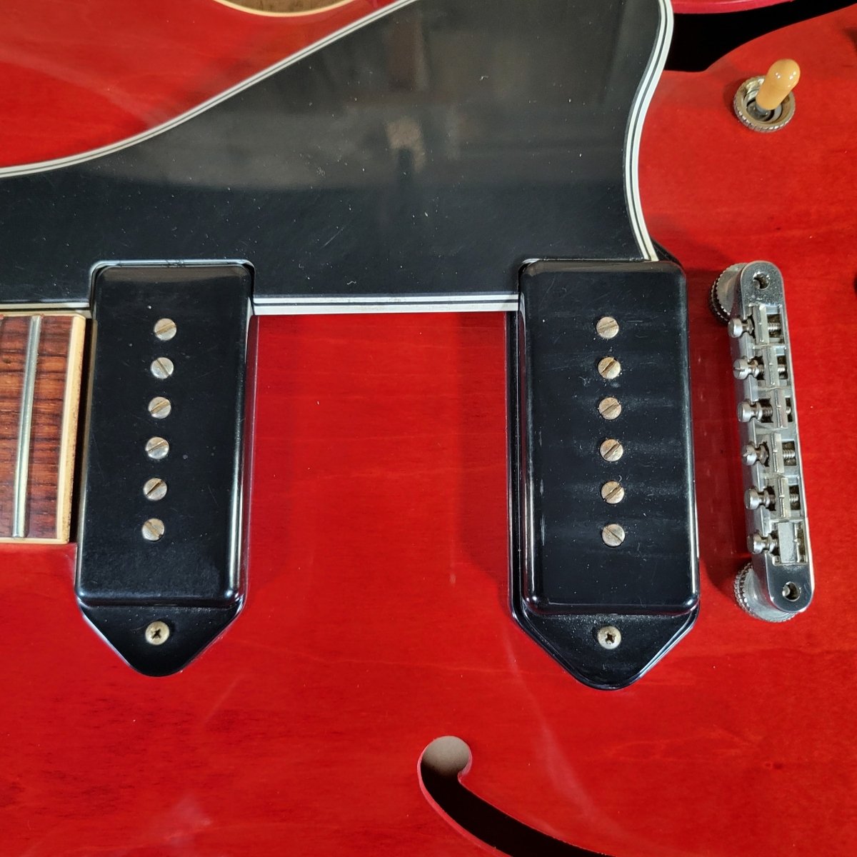 Gibson 2012 Memphis ES - 330 1959 VOS Vintage Cherry Factory Bigsby - Mahar's Vintage Guitars