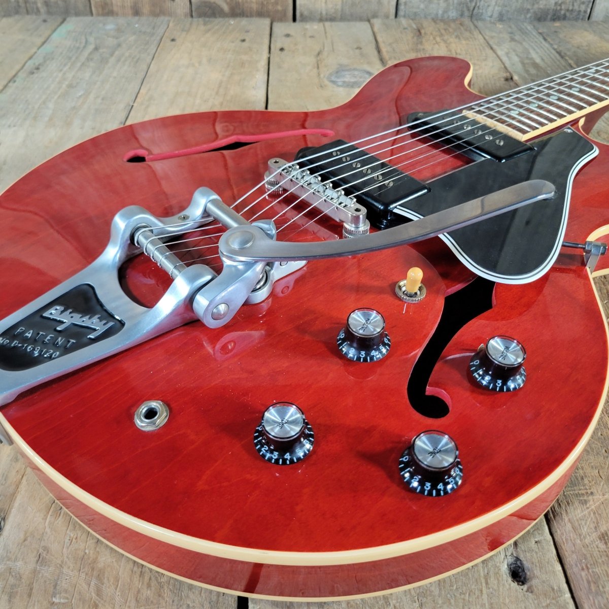 Gibson 2012 Memphis ES - 330 1959 VOS Vintage Cherry Factory Bigsby - Mahar's Vintage Guitars