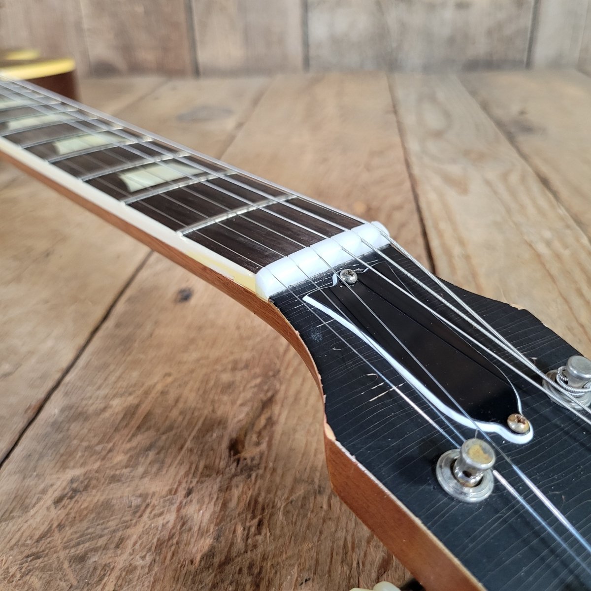 Gibson 2019 Les Paul Billy Gibbons Prototype 18 Aged Gold - Mahar's Vintage Guitars