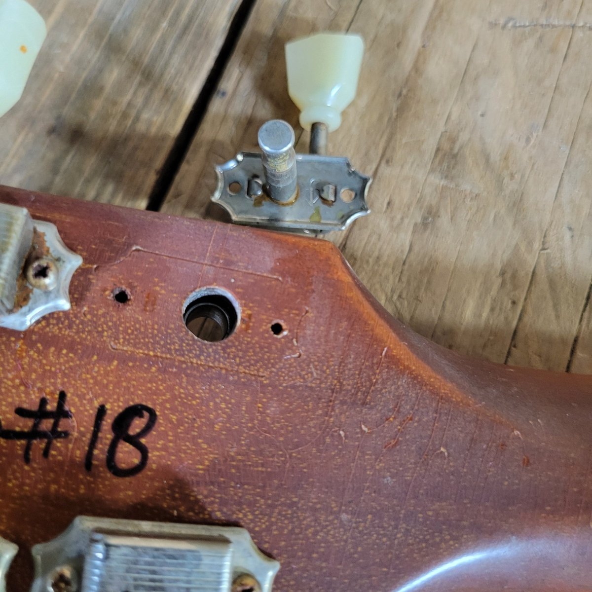 Gibson 2019 Les Paul Billy Gibbons Prototype 18 Aged Gold - Mahar's Vintage Guitars