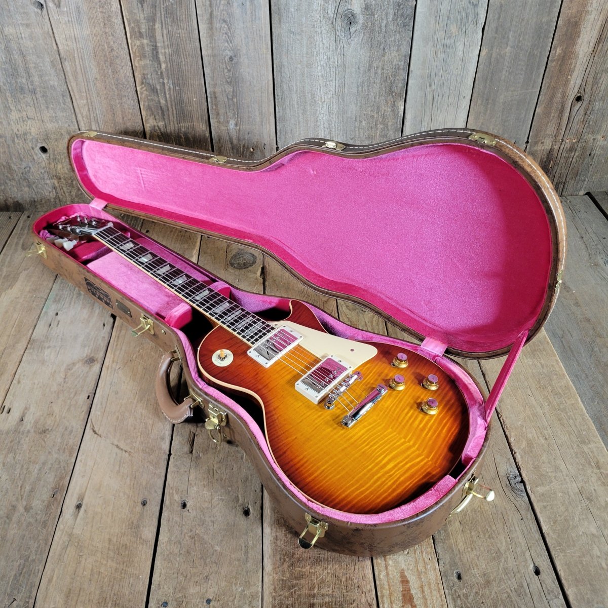 Gibson 2022 1960 Les Paul-Tom Murphy Painted R0 Wildwood Spec, Mint - Mahar's Vintage Guitars