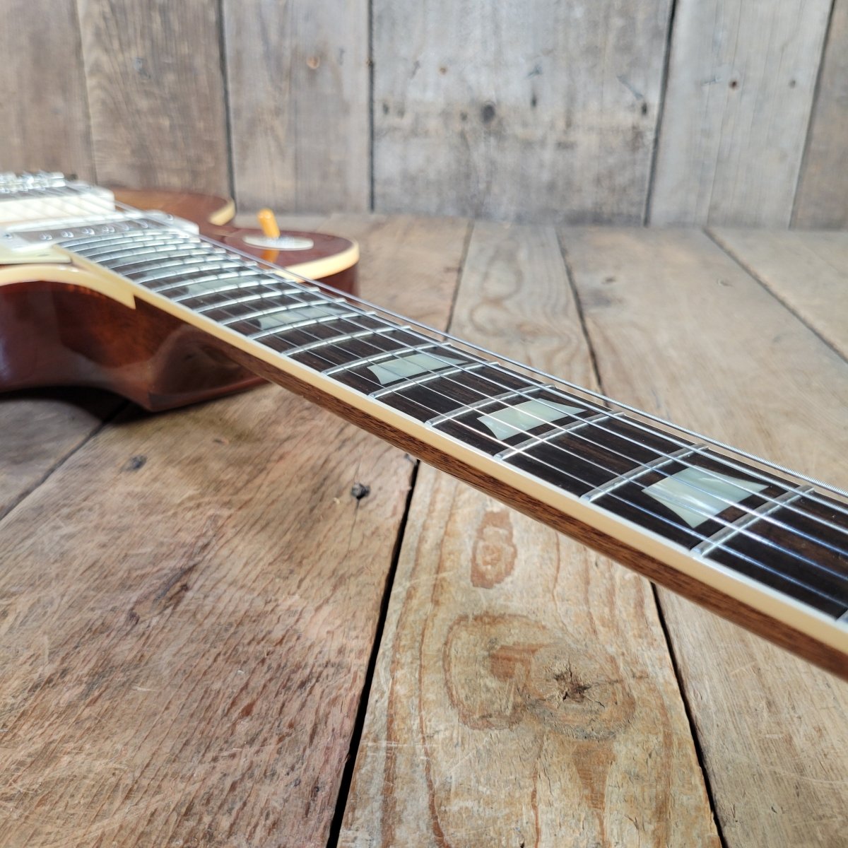 Gibson 2022 1960 Les Paul-Tom Murphy Painted R0 Wildwood Spec, Mint - Mahar's Vintage Guitars