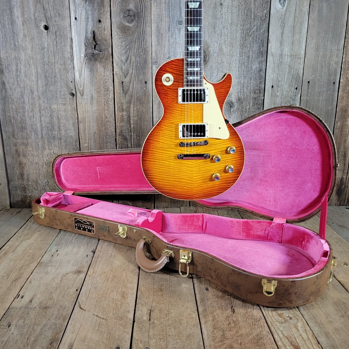 Gibson 2022 1960 Les Paul-Tom Murphy Painted R0 Wildwood Spec, Mint - Mahar's Vintage Guitars