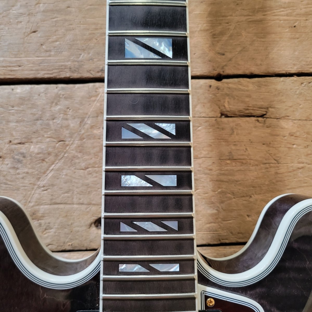 Gibson 2023 BB King Lucille Legacy Transparent Ebony Excellent - Mahar's Vintage Guitars
