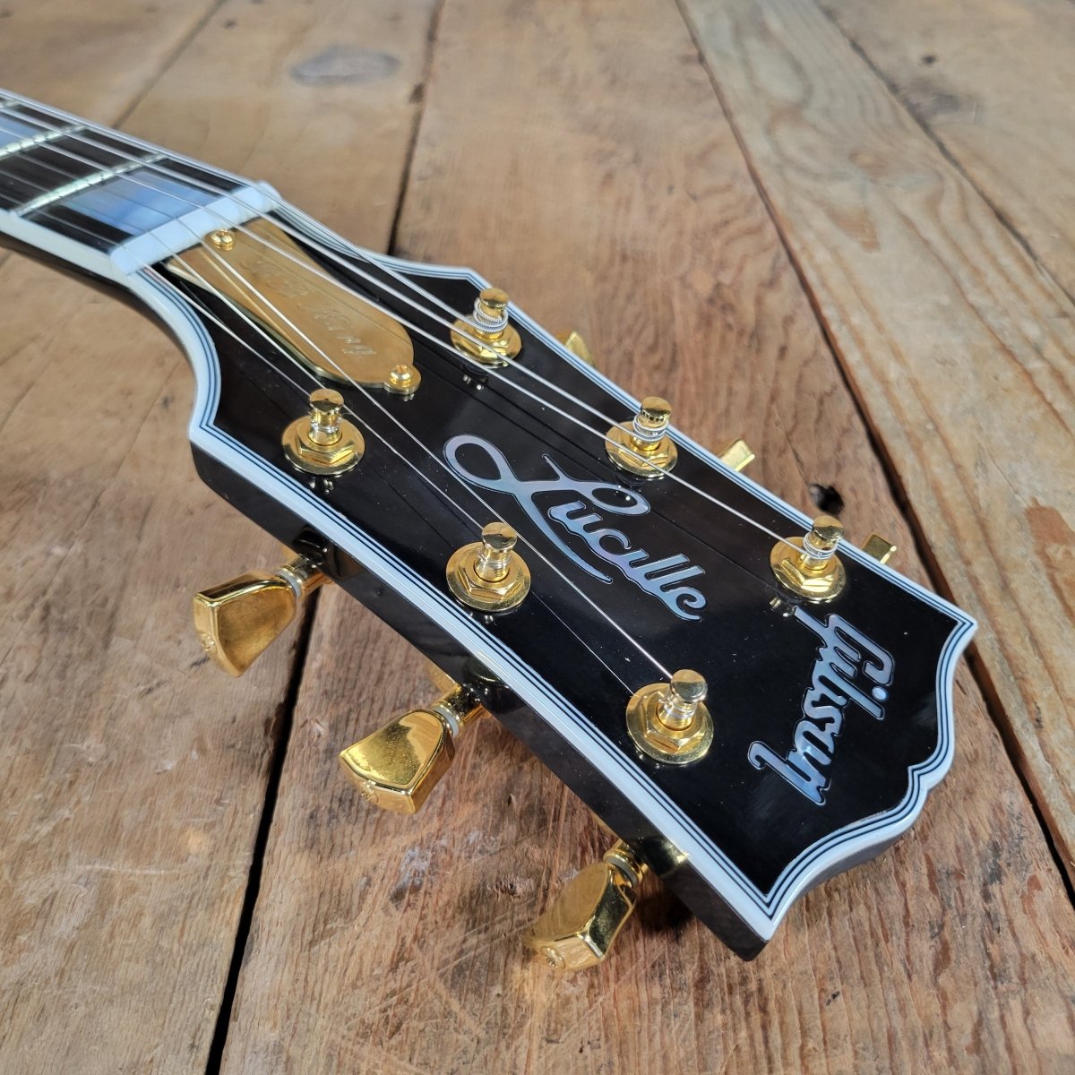 Gibson B.B. King "Lucille" Signature 2004 — Signed by B.B. King - Mahar's Vintage Guitars