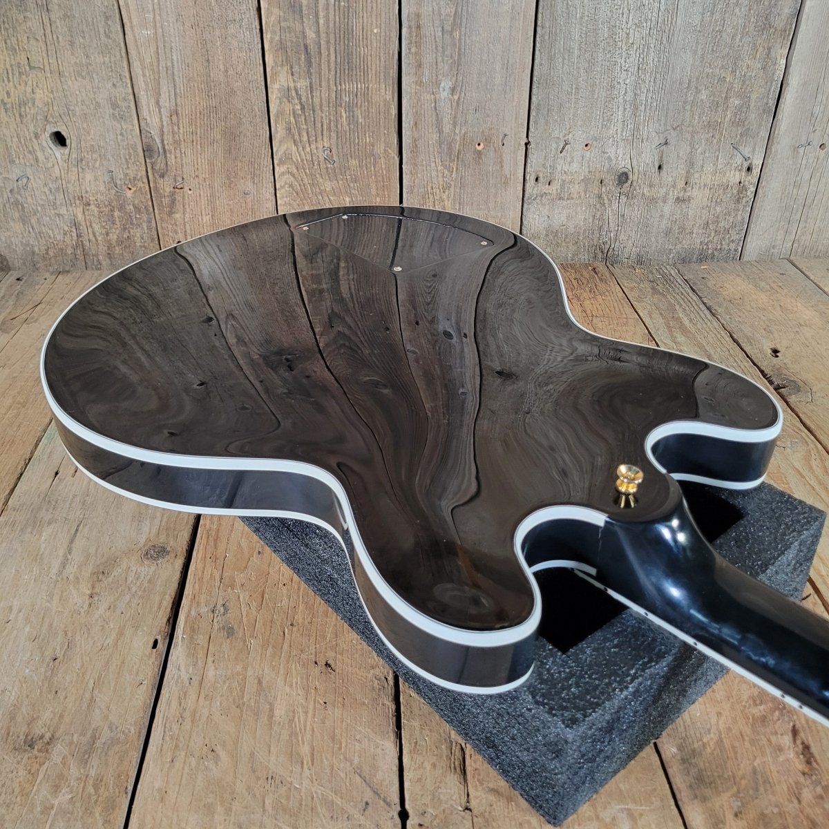 Gibson B.B. King "Lucille" Signature 2004 — Signed by B.B. King - Mahar's Vintage Guitars