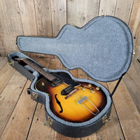 Gibson ES - 125 TD 1957 – All Original, Clean Vintage Archtop with Modern Hard Case - Mahar's Vintage Guitars