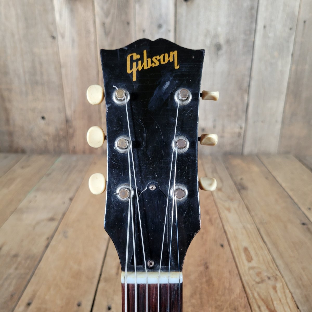 Gibson ES - 125 TD 1957 – All Original, Clean Vintage Archtop with Modern Hard Case - Mahar's Vintage Guitars