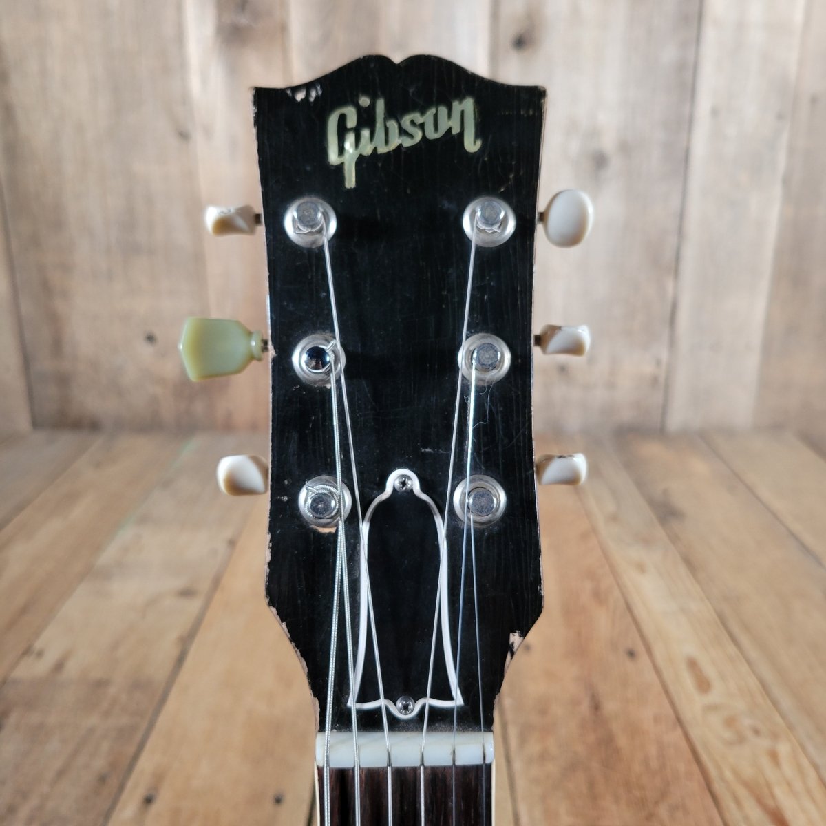 Gibson ES - 225T 1958 – Vintage Sunburst Hollowbody Electric Guitar with Original P - 90 Pickup - Mahar's Vintage Guitars