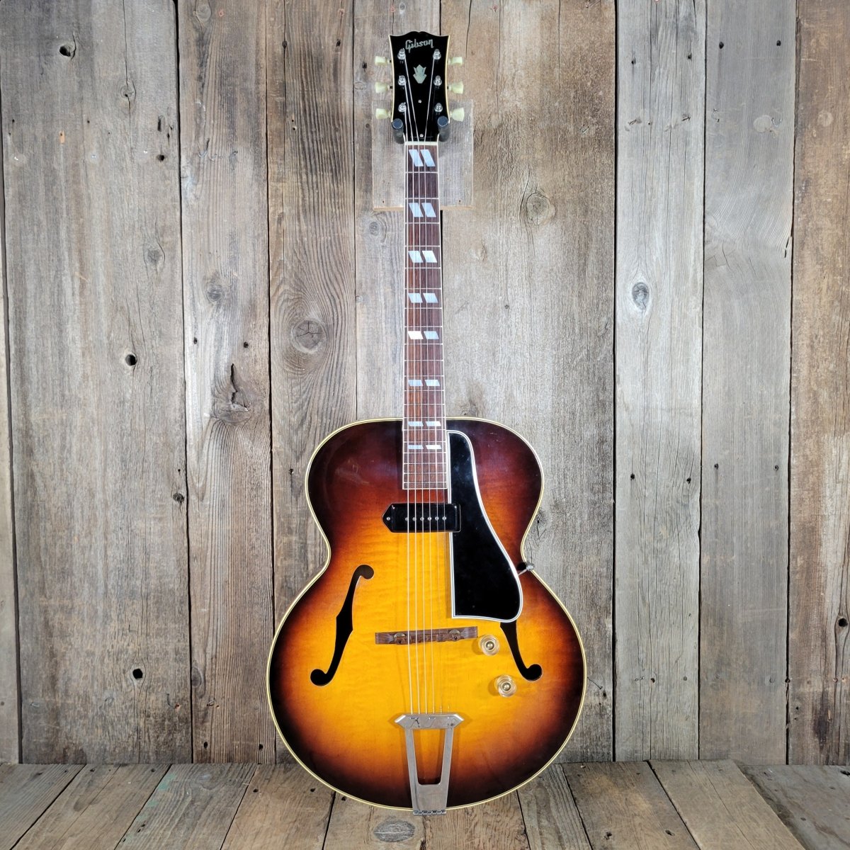 Gibson ES - 300 1949 Vintage Archtop Electric Guitar – Near Mint - 76 Made in 1949 - Mahar's Vintage Guitars