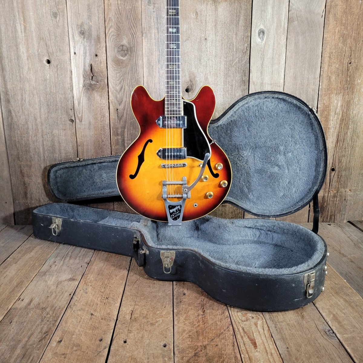 Gibson ES - 330 Sunburst 1966 All Original Factory Bigsby - Mahar's Vintage Guitars