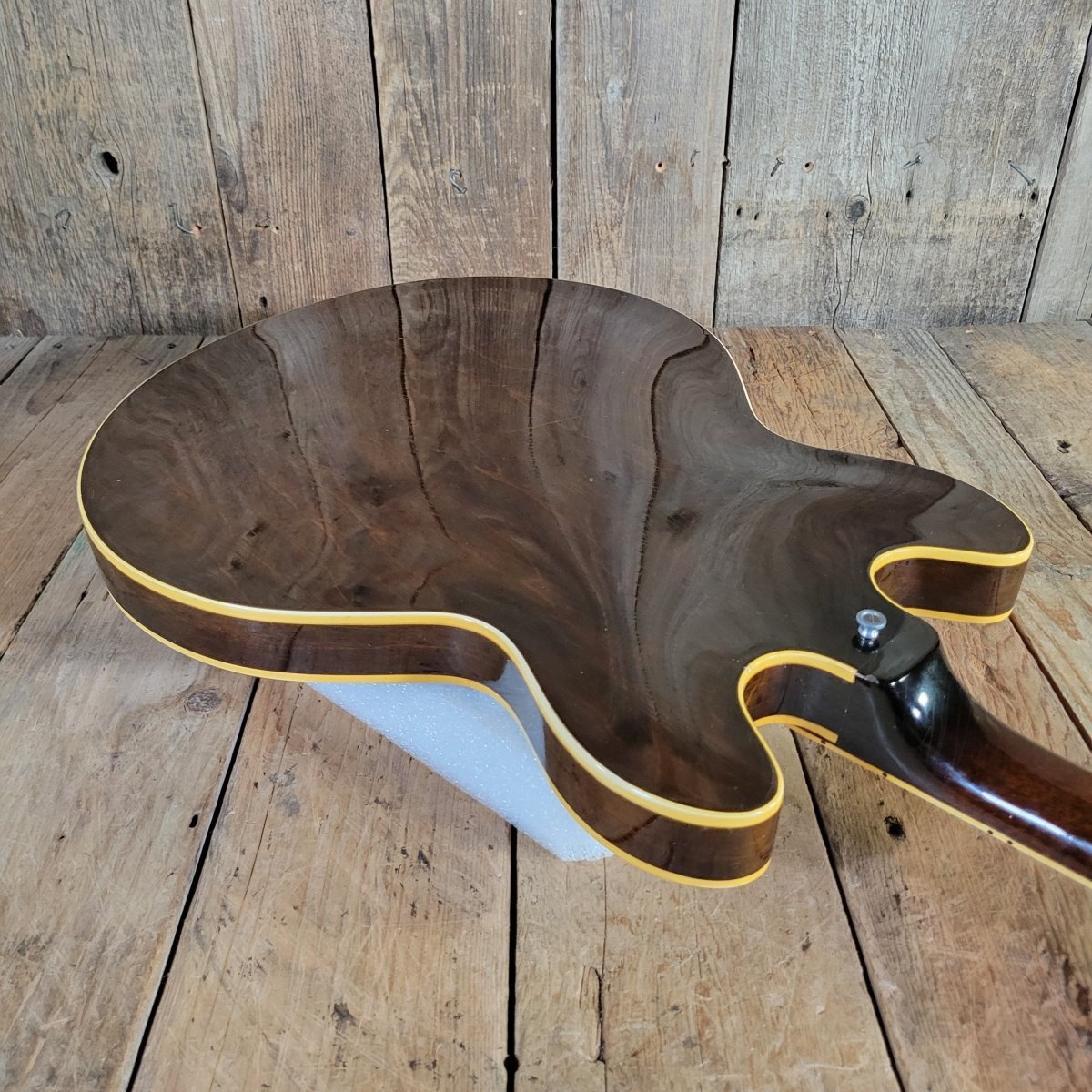 Gibson ES - 330 Sunburst 1966 All Original Factory Bigsby - Mahar's Vintage Guitars