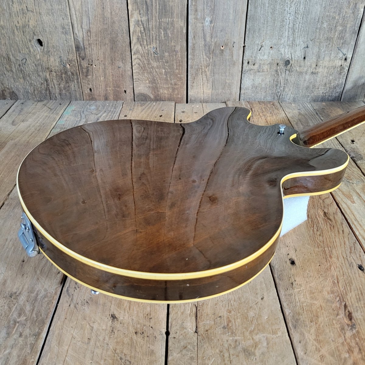 Gibson ES - 330 Sunburst 1966 All Original Factory Bigsby - Mahar's Vintage Guitars