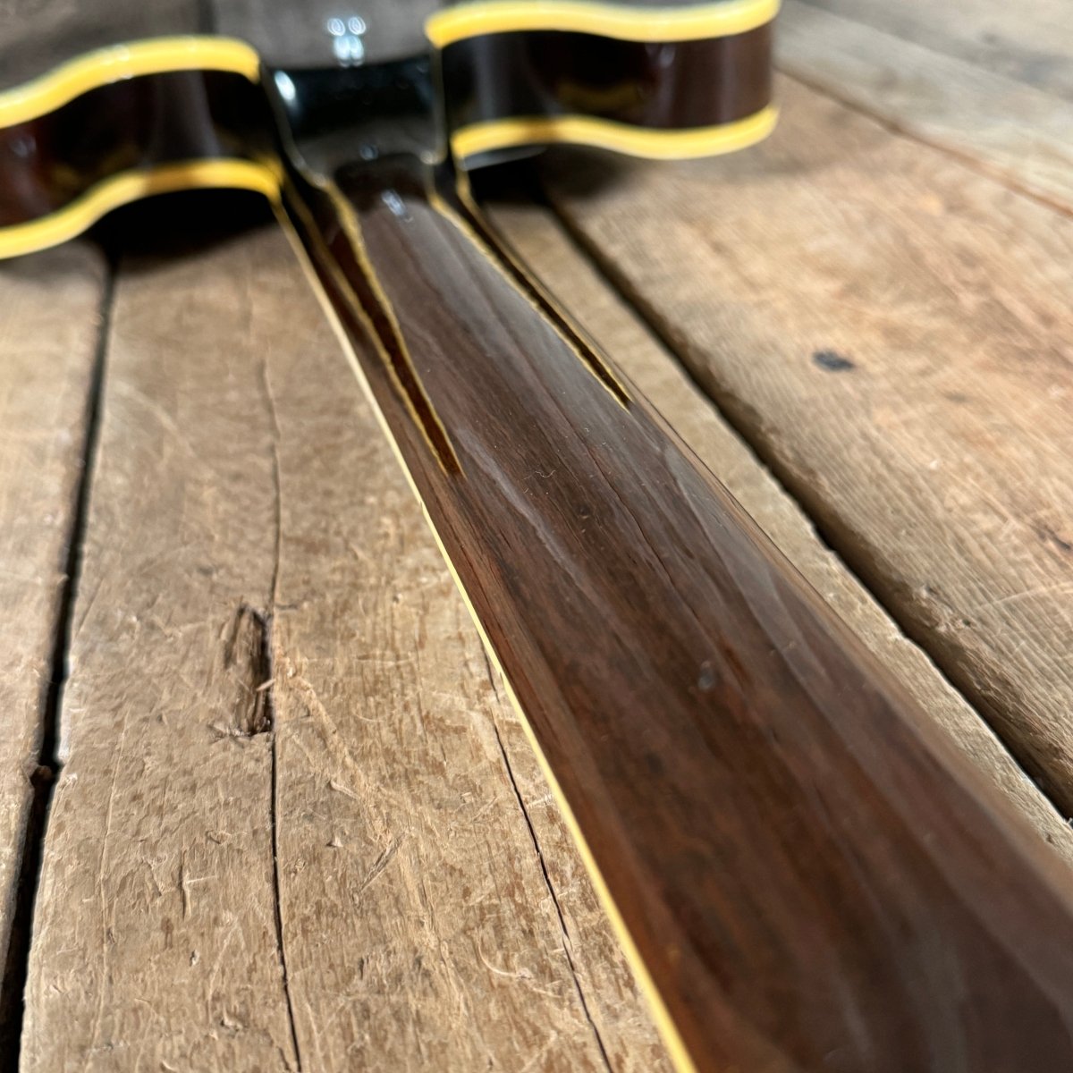 Gibson ES - 330TD 1960 Sunburst - Mahar's Vintage Guitars