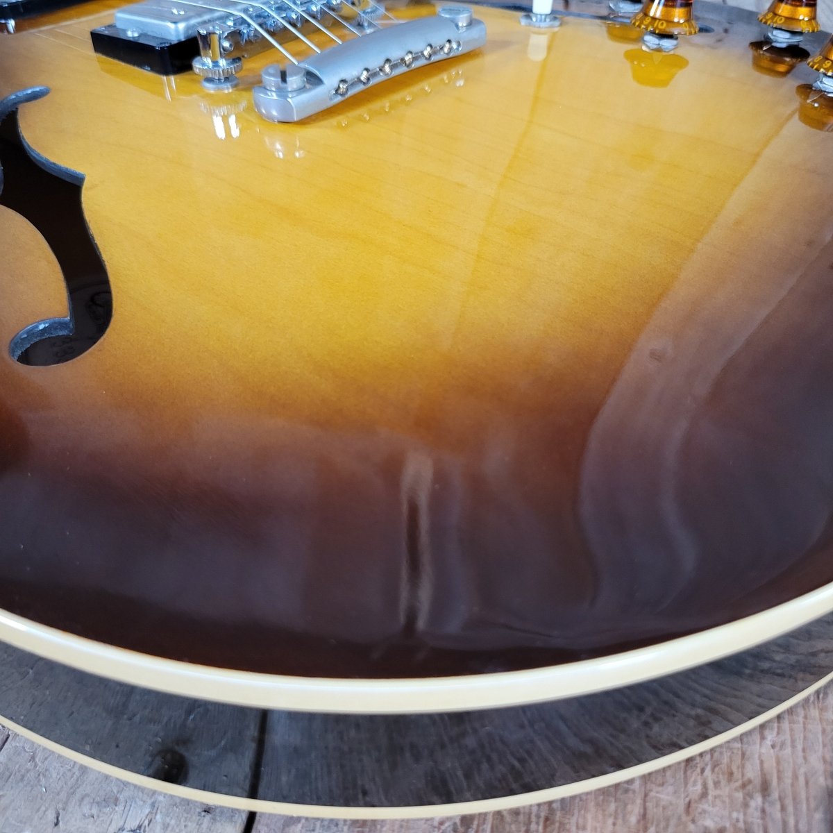 Gibson ES - 335 Dot Reissue 1981 Sunburst — Kalamazoo, Shaw - Mahar's Vintage Guitars