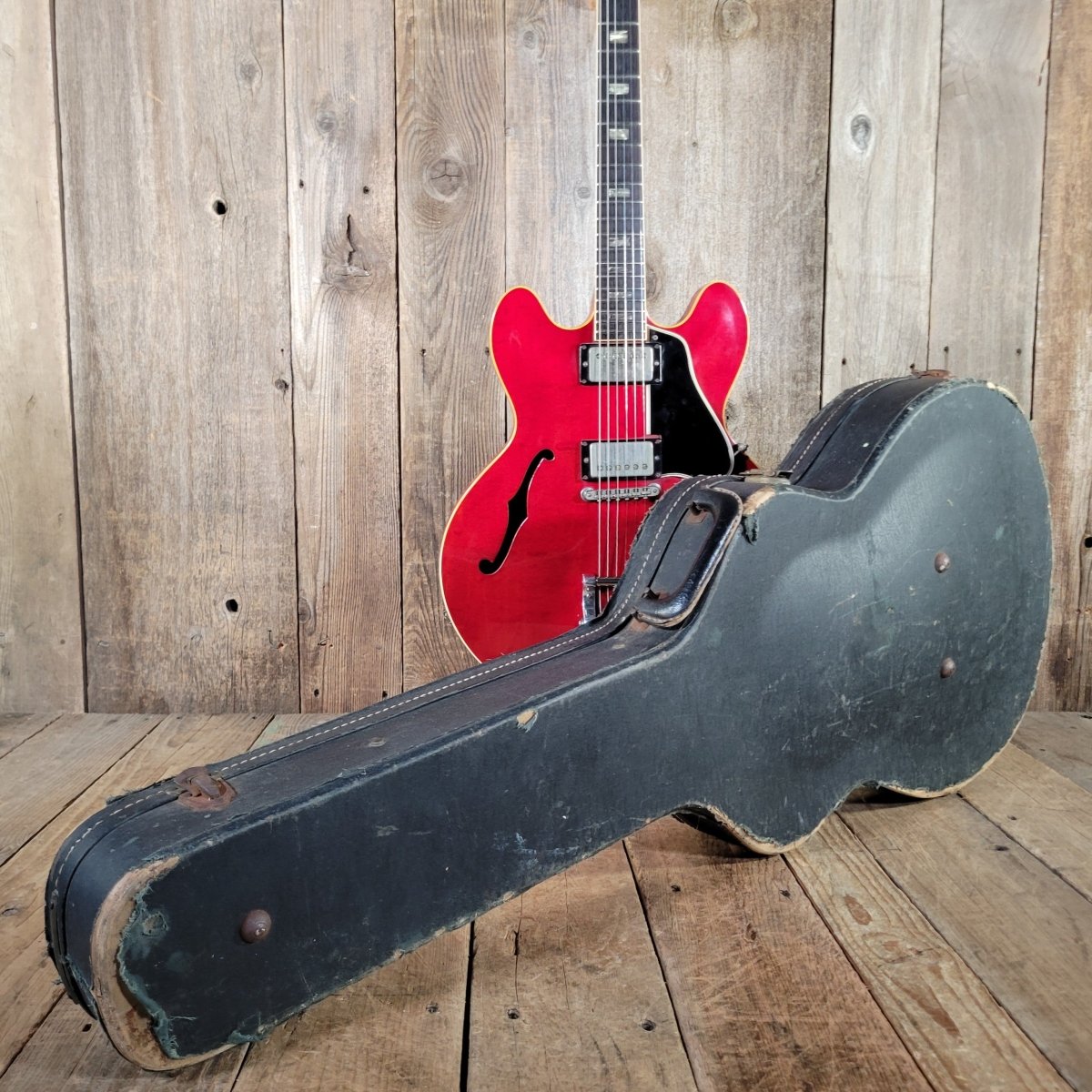 Gibson ES - 335 TDC 1965 Factory Bigsby With Original Case - Mahar's Vintage Guitars