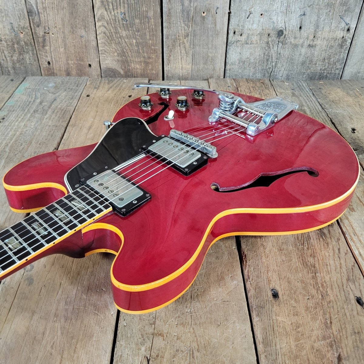 Gibson ES - 335 TDC 1965 Factory Bigsby With Original Case - Mahar's Vintage Guitars