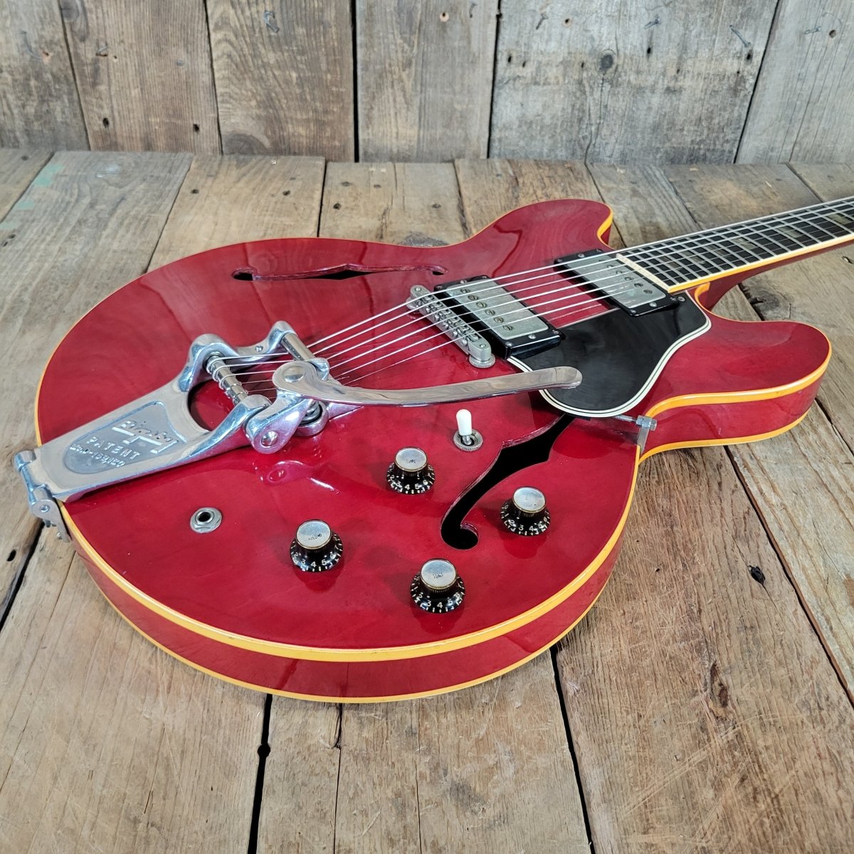 Gibson ES - 335 TDC 1965 Factory Bigsby With Original Case - Mahar's Vintage Guitars