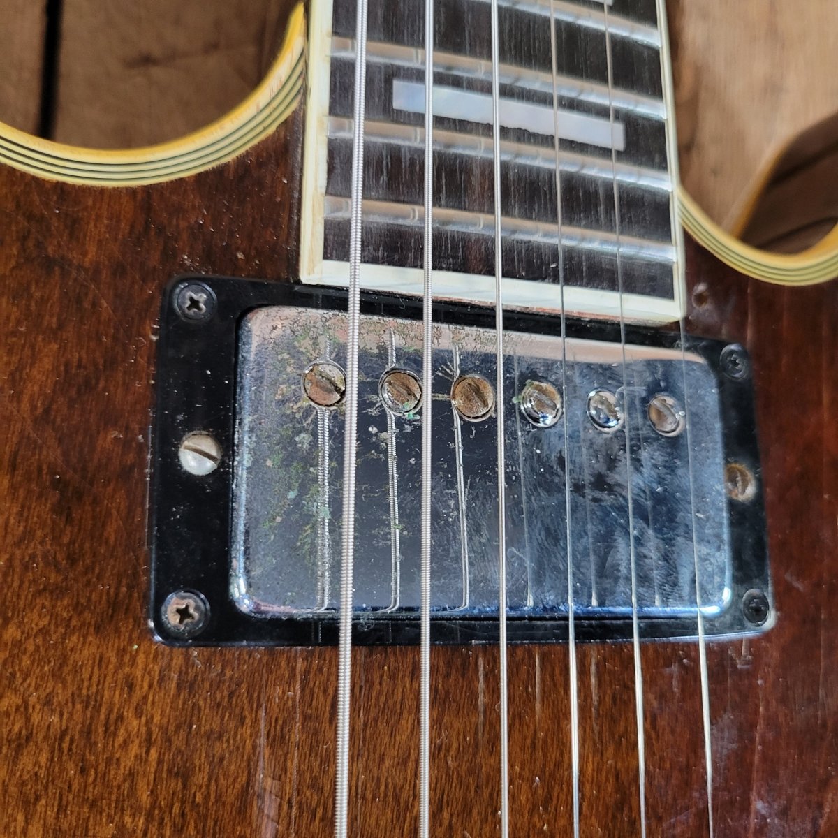 Gibson ES - 355 TDW Mono 1972 Walnut — No Varitone, Factory Bigsby - Mahar's Vintage Guitars