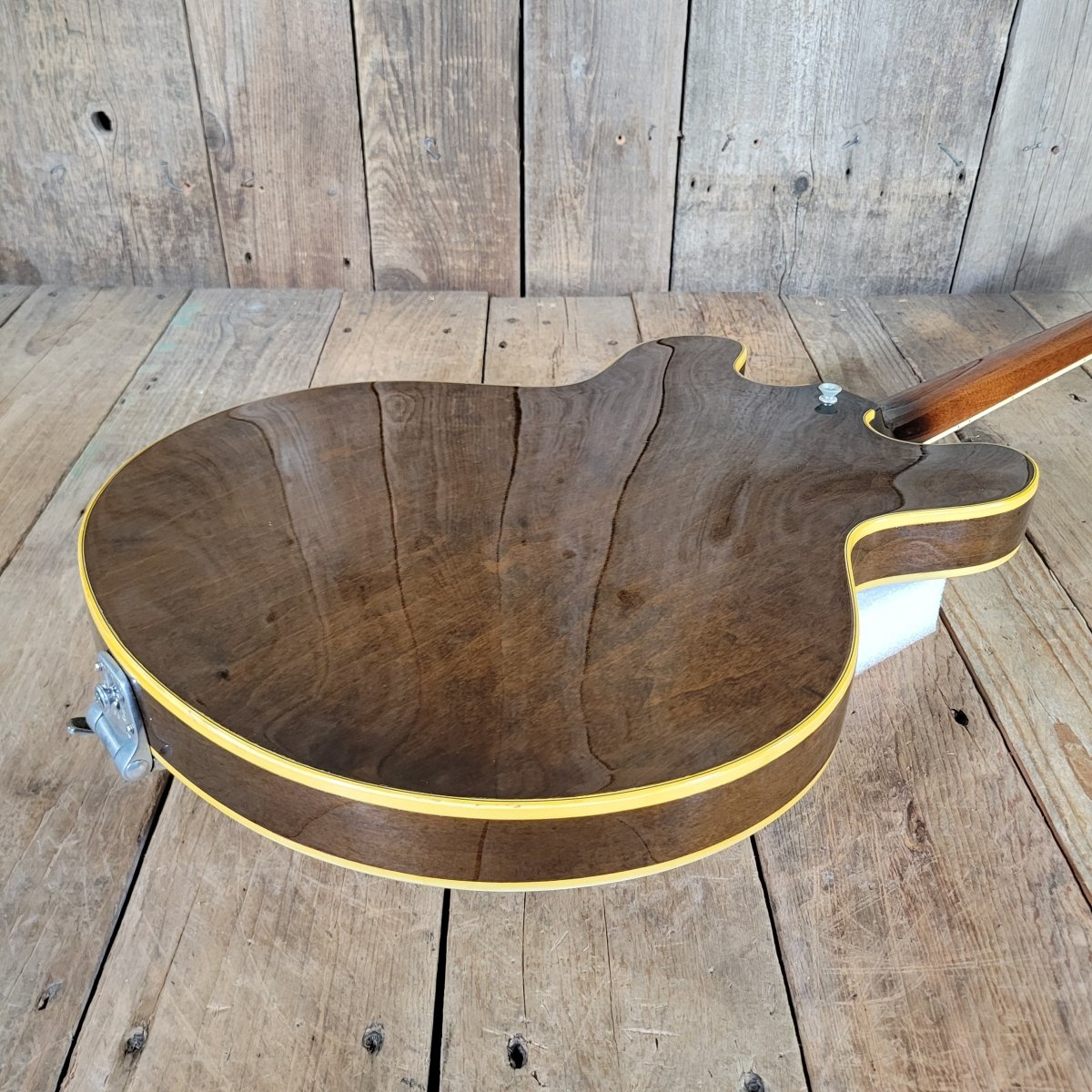 Gibson ES - 355 TDW Mono 1972 Walnut — No Varitone, Factory Bigsby - Mahar's Vintage Guitars