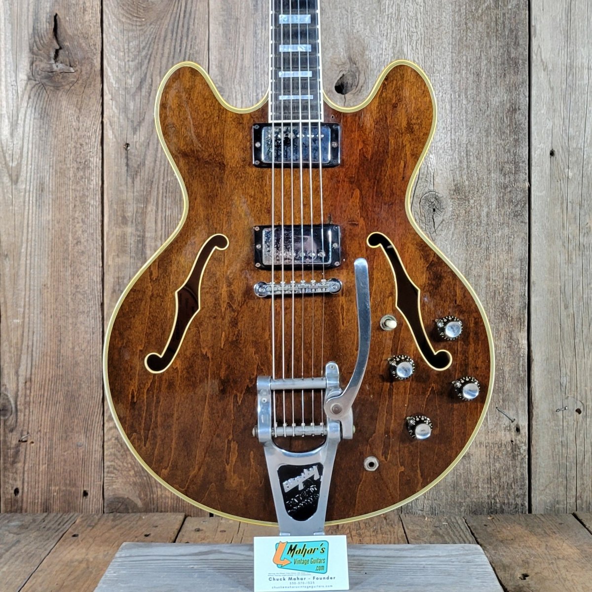 Gibson ES - 355 TDW Mono 1972 Walnut — No Varitone, Factory Bigsby - Mahar's Vintage Guitars