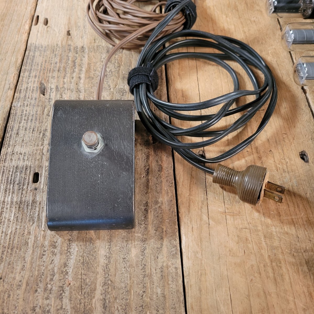 Gibson Explorer GA - 18 Tweed Amp 1960 - Mahar's Vintage Guitars