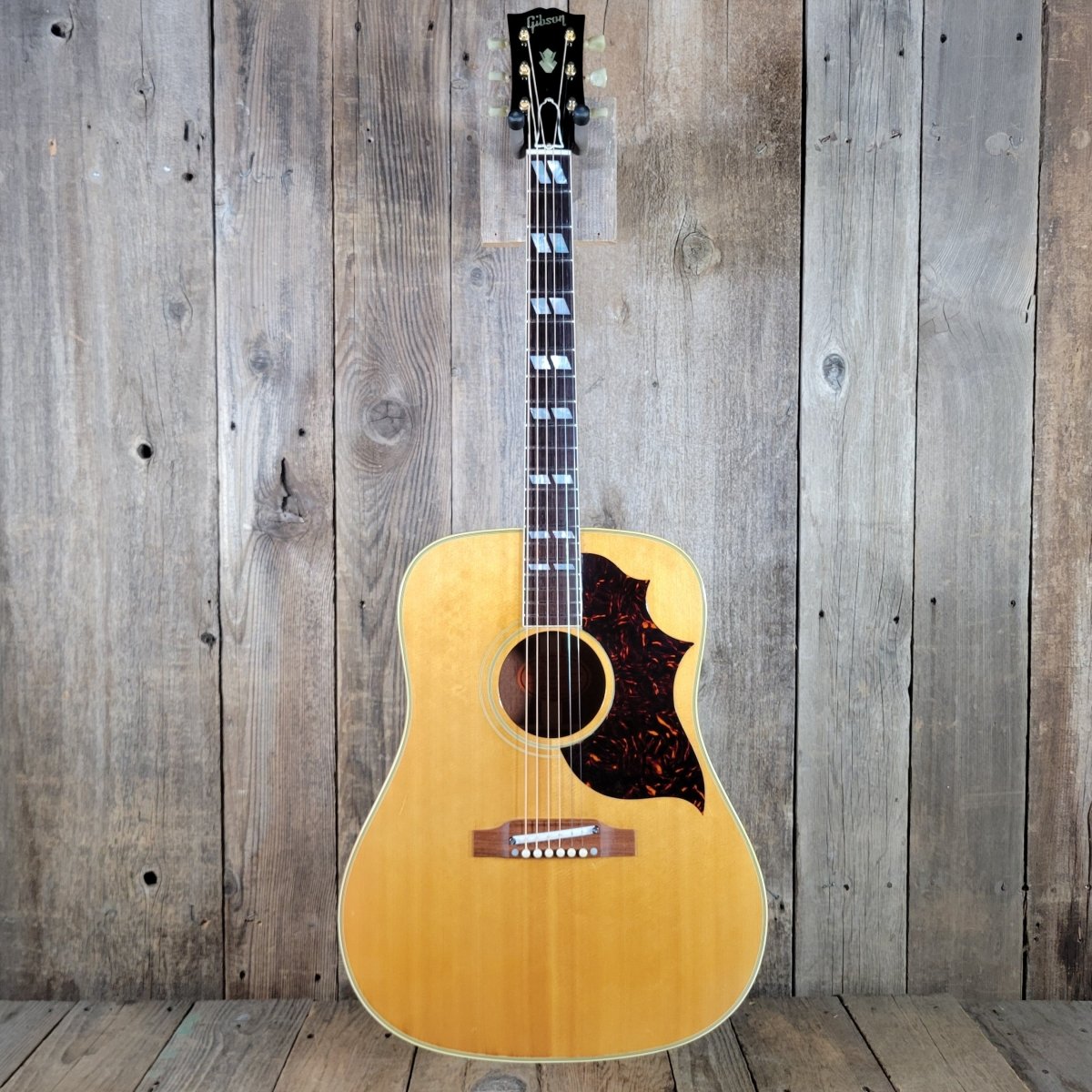 Gibson Hummingbird N 1964 Near Mint 292 Made in 1964 - Mahar's Vintage Guitars