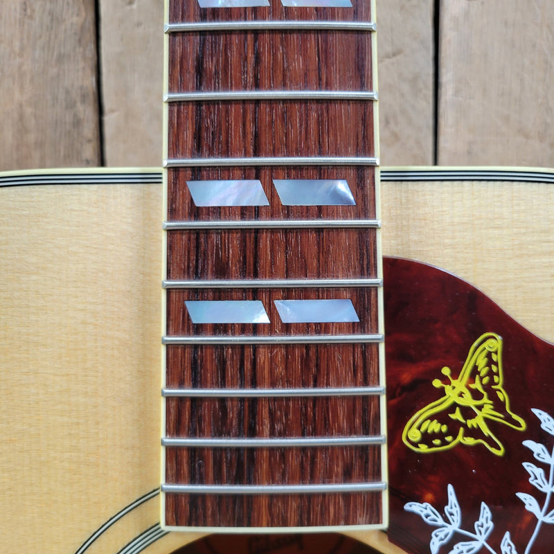 Gibson Hummingbird Natural 2023 – LR Baggs Pickup, All - Solid Wood, Mint Condition Acoustic - Electric - Mahar's Vintage Guitars