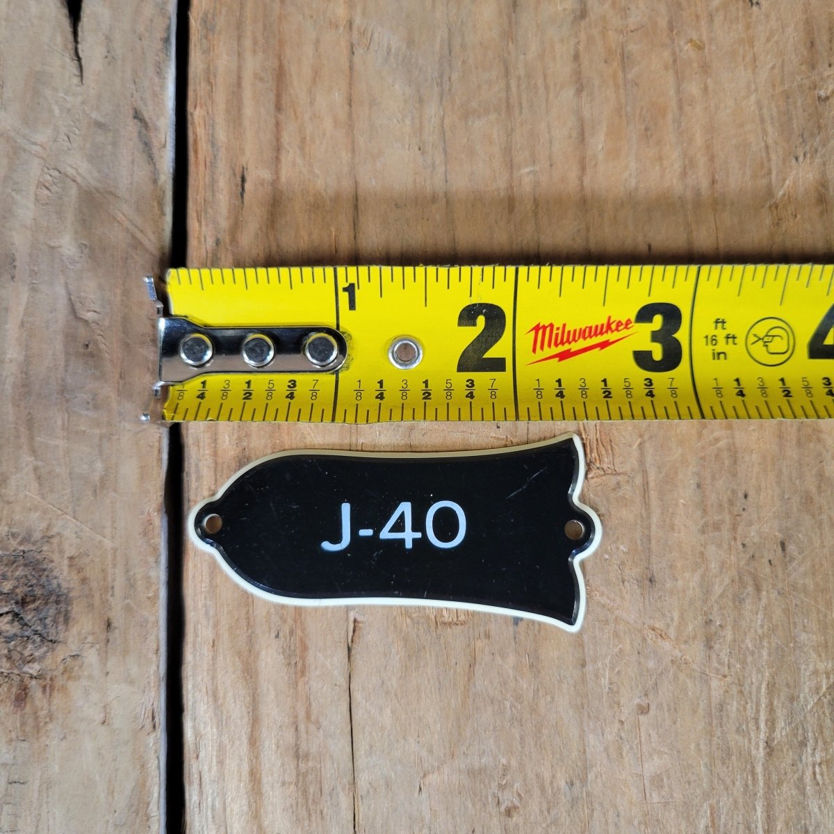 Gibson J-40 Truss Rod Cover 1971-1980s Very Good - Mahar's Vintage Guitars
