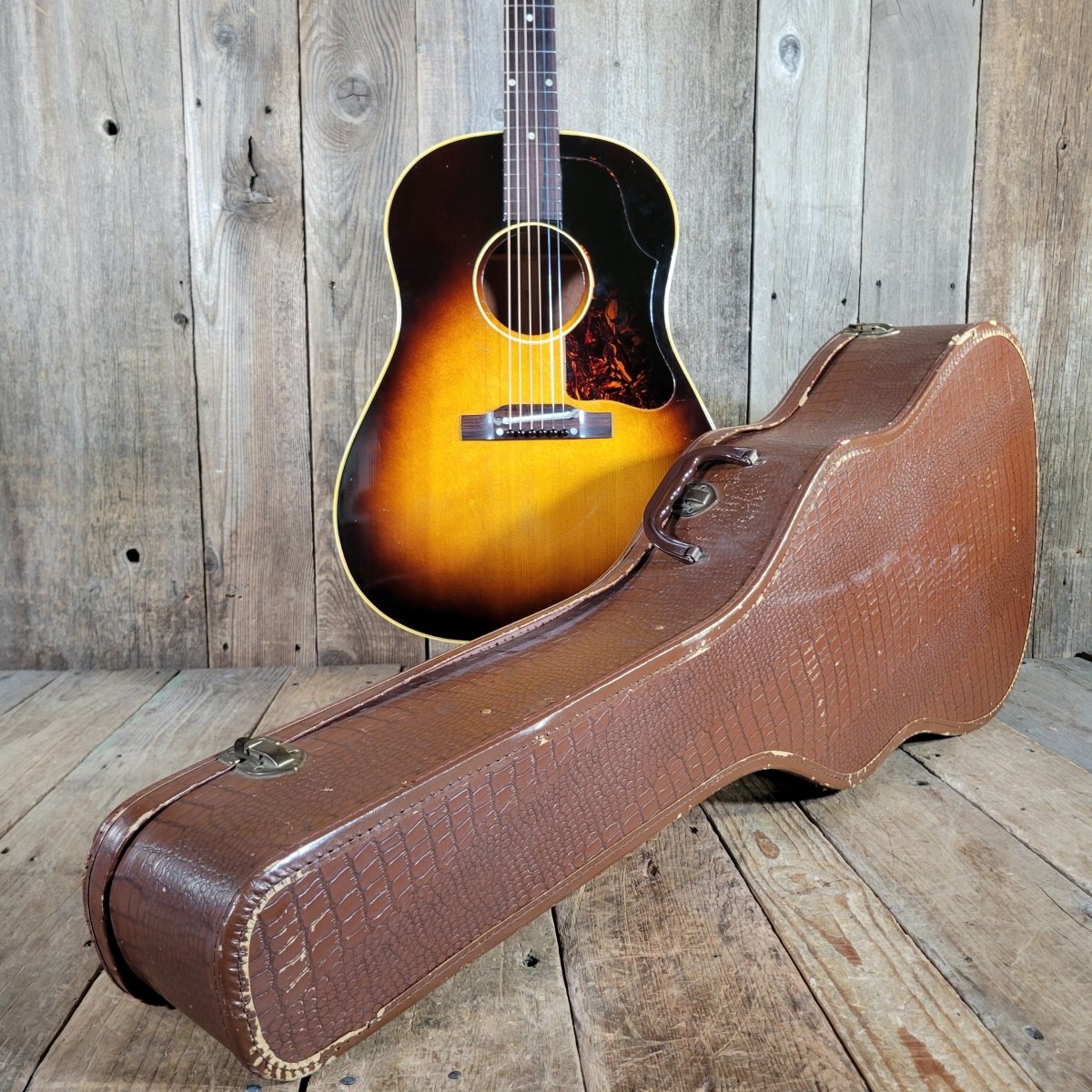 Gibson J - 45 Near Mint 1956 w/original case - Mahar's Vintage Guitars