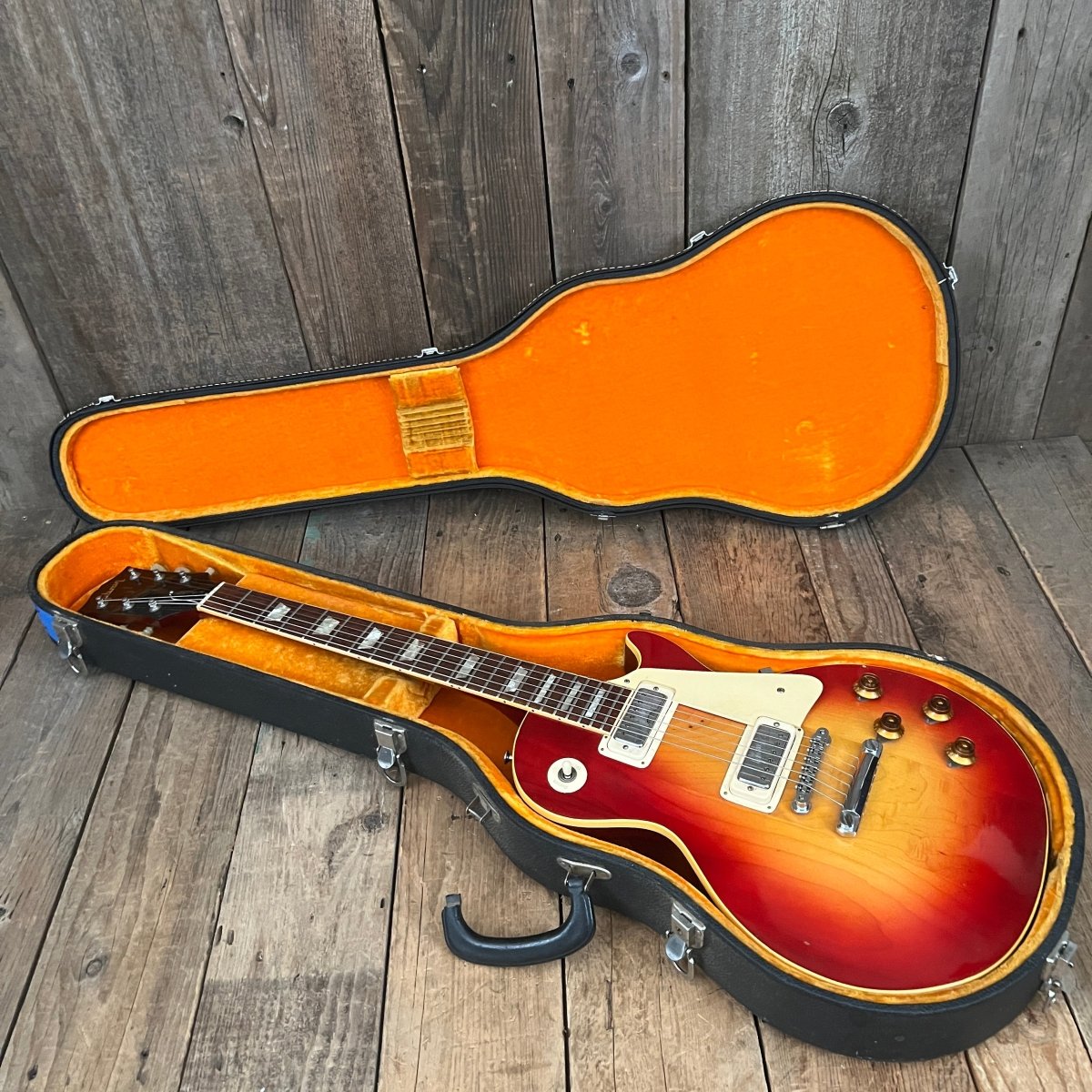 Gibson Les Paul Deluxe 1972 Cherry Sunburst - Mahar's Vintage Guitars