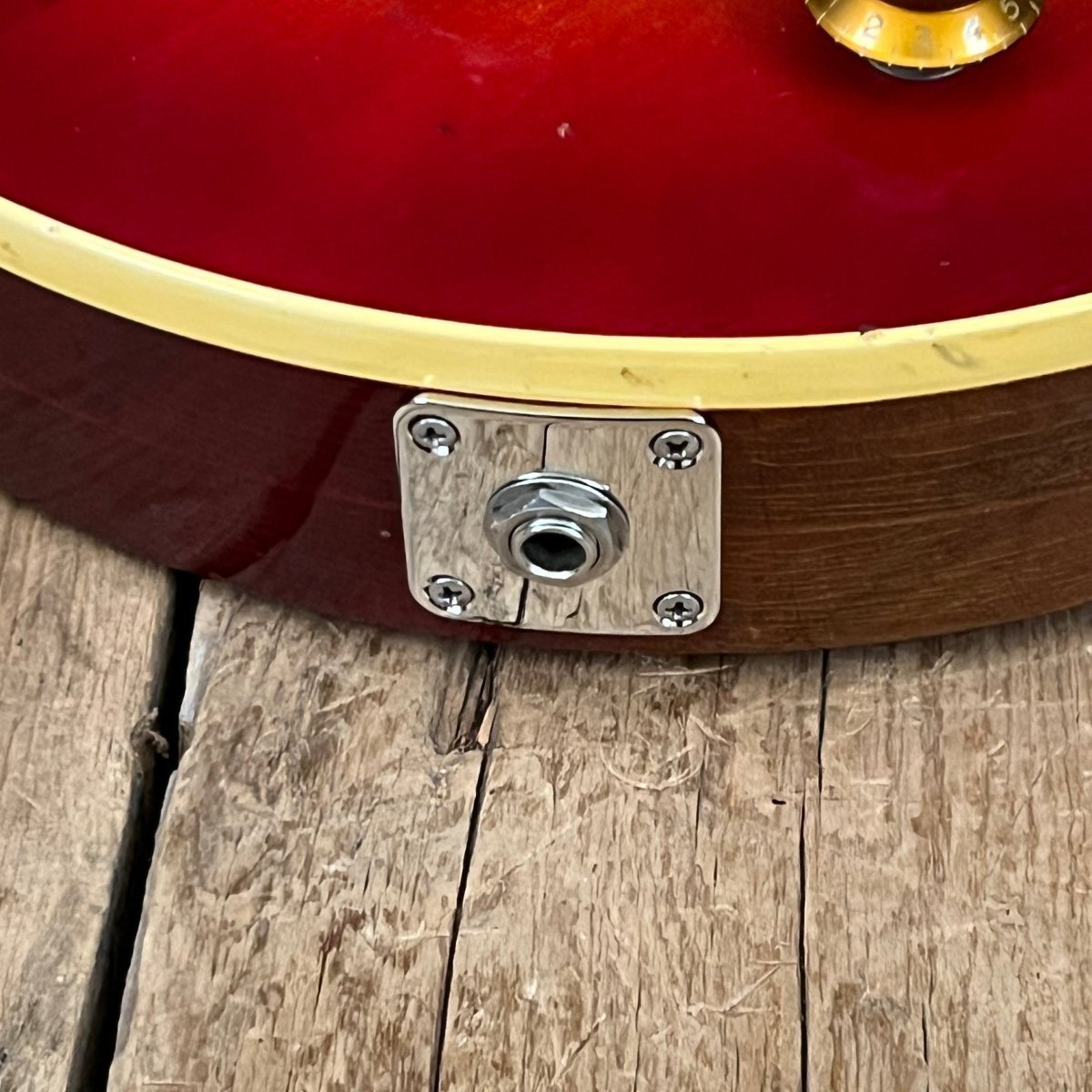 Gibson Les Paul Deluxe 1972 Cherry Sunburst - Mahar's Vintage Guitars