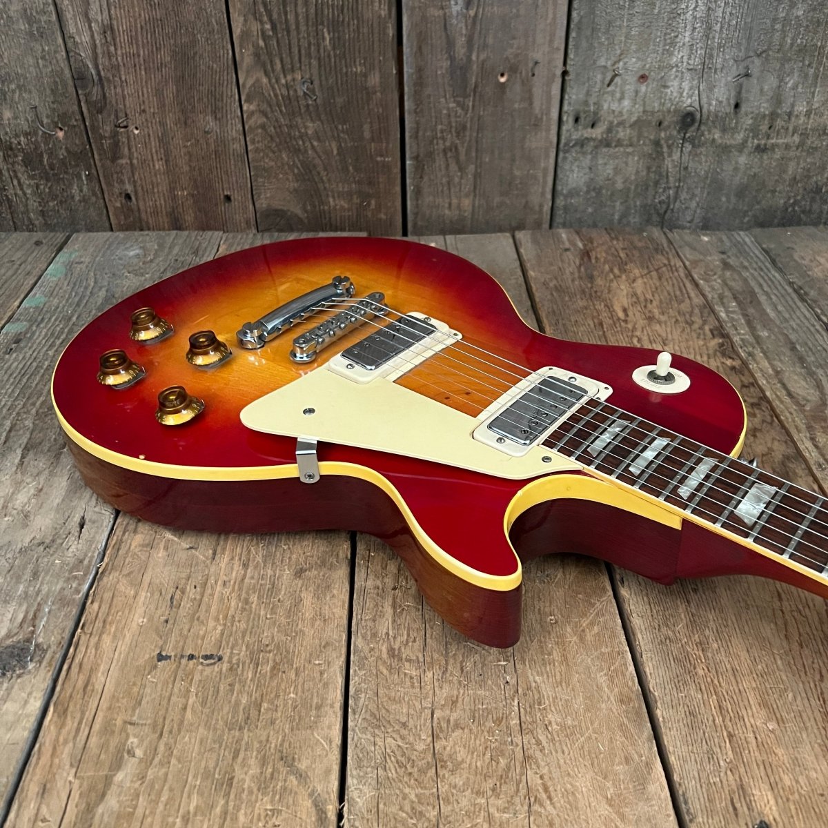 Gibson Les Paul Deluxe 1972 Cherry Sunburst - Mahar's Vintage Guitars