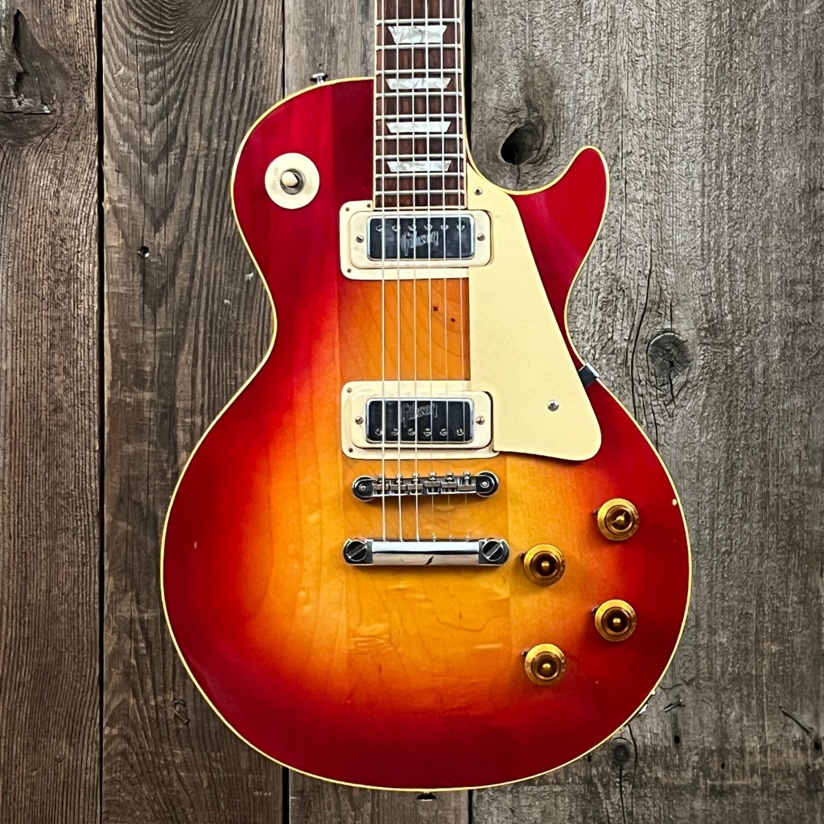 Gibson Les Paul Deluxe 1972 Cherry Sunburst - Mahar's Vintage Guitars
