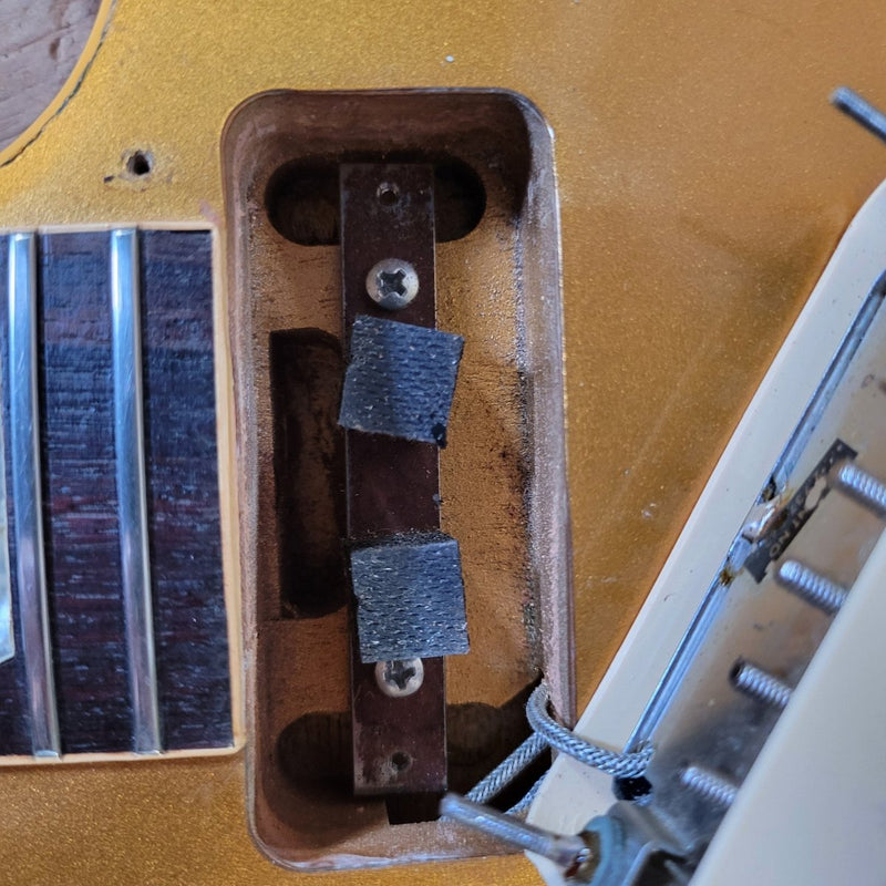 Gibson Les Paul Deluxe Gold Top 1974 - Mahar's Vintage Guitars