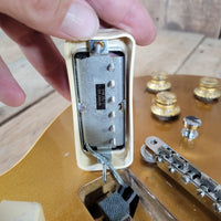 Gibson Les Paul Deluxe Gold Top 1974 - Mahar's Vintage Guitars