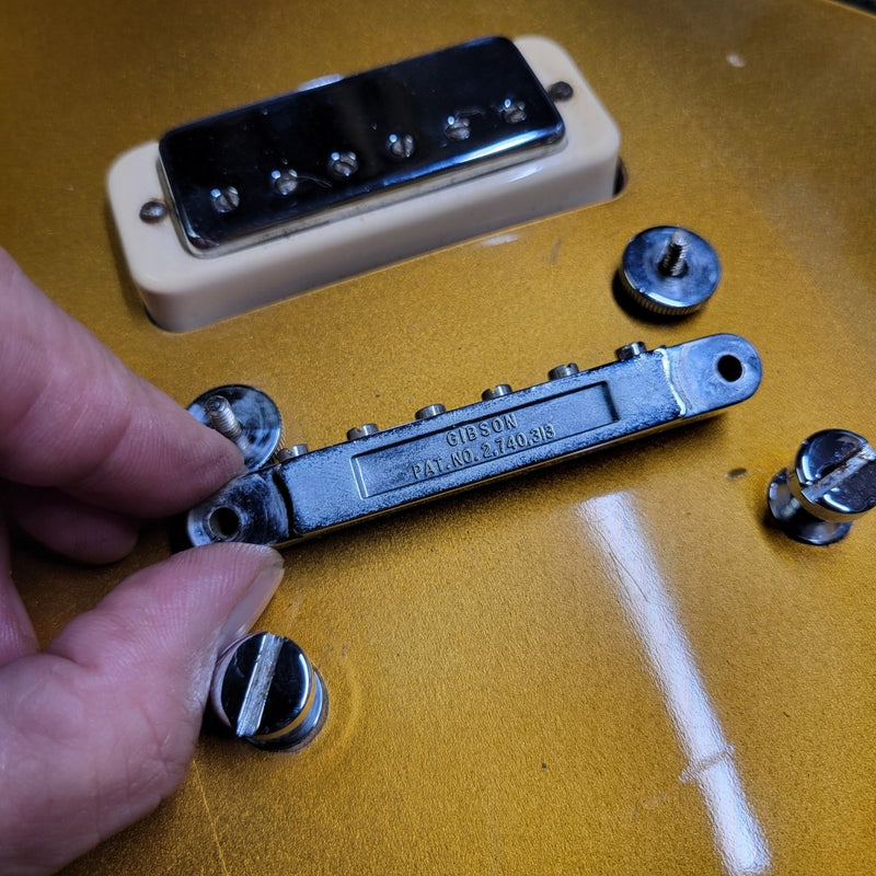 Gibson Les Paul Deluxe Gold Top 1974 - Mahar's Vintage Guitars