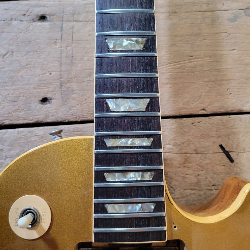 Gibson Les Paul Deluxe Gold Top 1974 - Mahar's Vintage Guitars