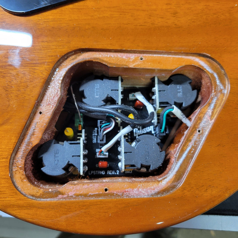 Gibson Les Paul Modern Graphite Top 2019 – Lightweight Chambered Body, Asymmetrical Neck, Push/Pull Coil Splitting - Mahar's Vintage Guitars